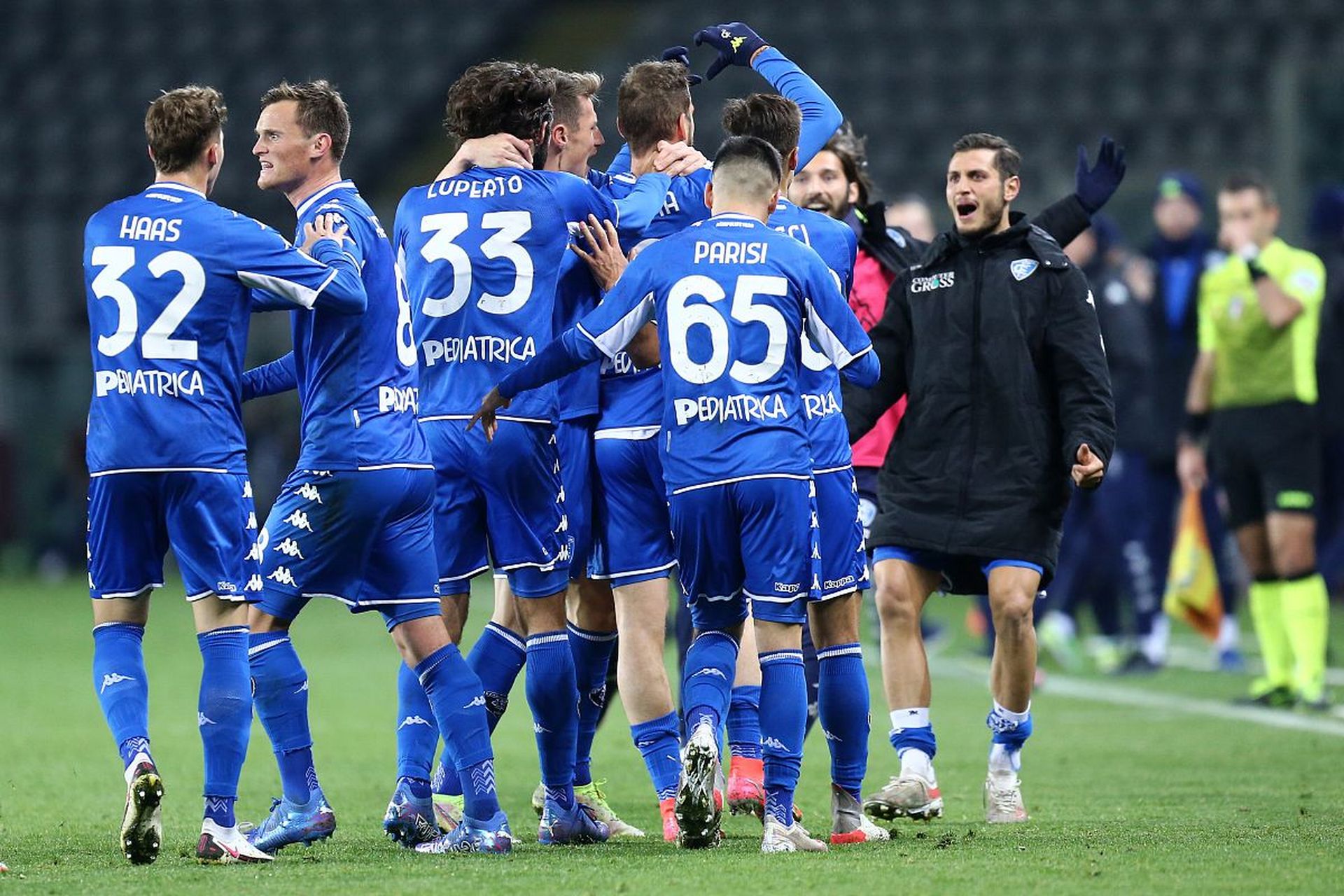 场的直塞 场的直塞